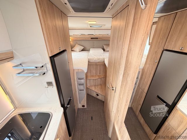 Integrated camper EURAMOBIL Integra Line I 655 EB *Einzelbetten-Hubbett*
