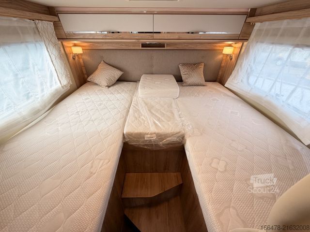 Integrated camper EURAMOBIL Integra Line I 655 EB *Einzelbetten-Hubbett*