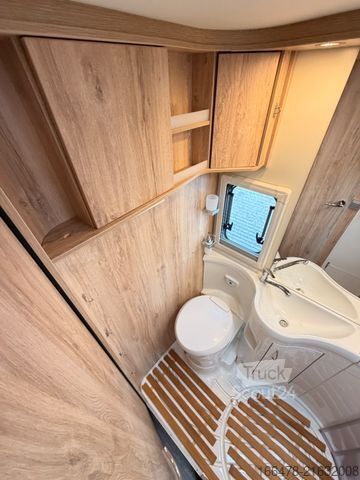 Integrated camper EURAMOBIL Integra Line I 655 EB *Einzelbetten-Hubbett*