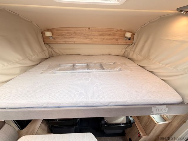 Integrated camper EURAMOBIL Integra Line I 655 EB *Einzelbetten-Hubbett*