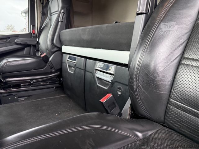 Standaard trekker IVECO STRALIS S-WAY AS440S48T/P Standklima Retarder