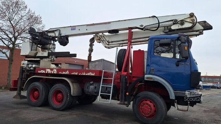 Lapos platós Mercedes-Benz 2629  AK Motorwagen mit Kran  Dachdeckerkran6x6