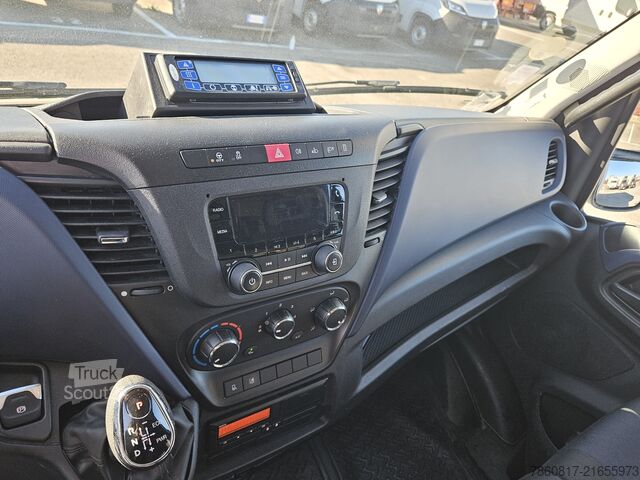 Hűtőfelépítményes furgon IVECO DAILY 70C18