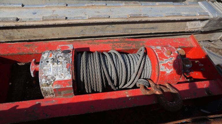 Góndola de cama semirrebajada Nooteboom MCO-48-03V 3 axle semi low loader extendable