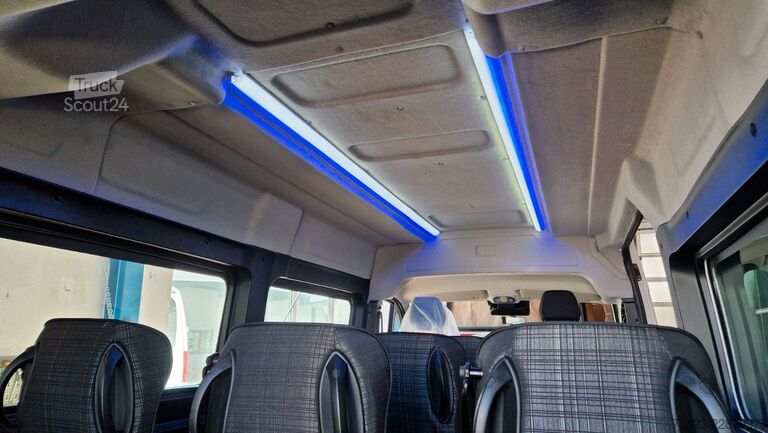 Microbuz Opel Movano Mobility Airline Boden Rolli