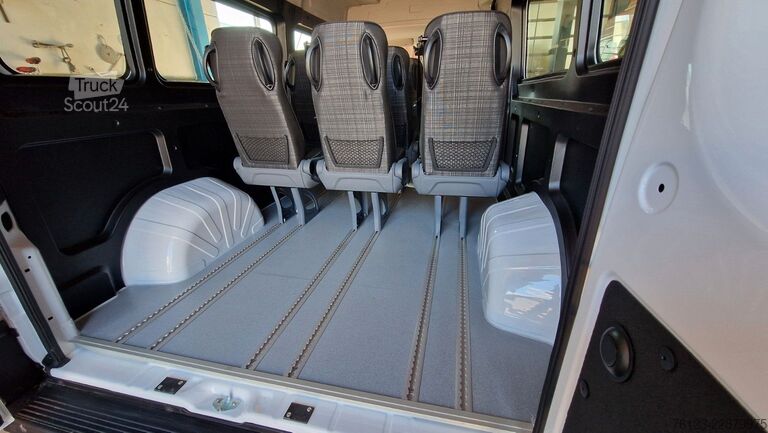 Microbuz Opel Movano Mobility Airline Boden Rolli