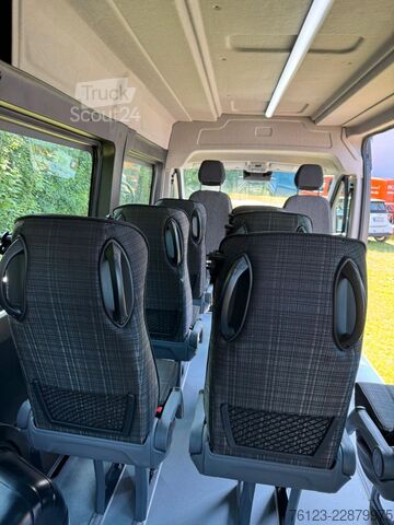 Microbuz Opel Movano Mobility Airline Boden Rolli