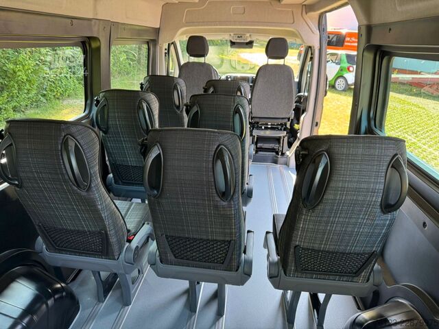 Microbuz Opel Movano Mobility Airline Boden Rolli