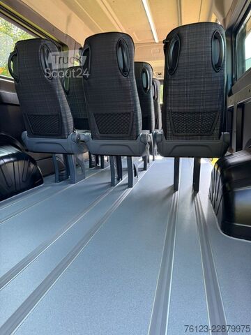Microbuz Opel Movano Mobility Airline Boden Rolli