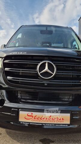 Minibus MERCEDES-BENZ 519 Sunset S 4 Ferqui Lagerfahrzeug Stock