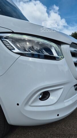 Minibus MERCEDES-BENZ 30 Sitzer Schul- Transferbus 519 Lagerfahrzeug