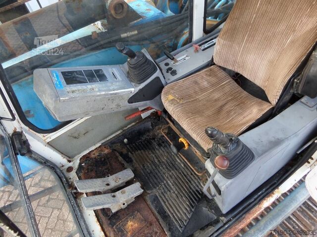 Earth boring machine Liebherr R 902