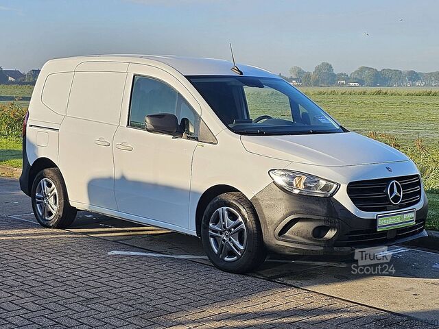 Matkalaukku MERCEDES-BENZ CITAN 110 CDI Long Airco Mbux Eur6