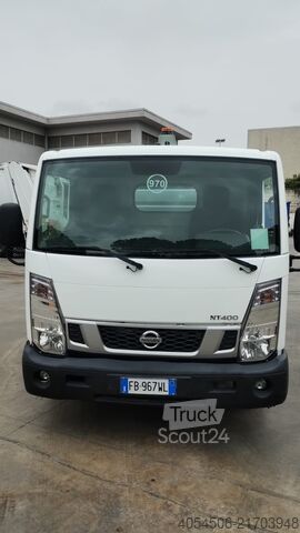 çöp kamyonu Nissan Cabstar