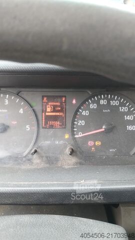 çöp kamyonu Nissan Cabstar