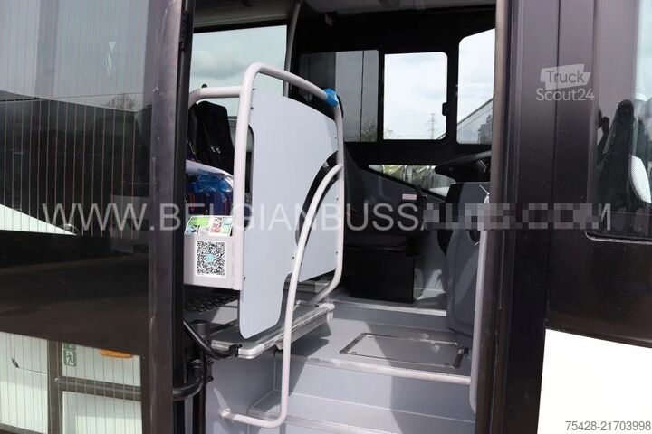 Intercitybus Iveco Crossway 13m Pop / Double middle door / prép li...