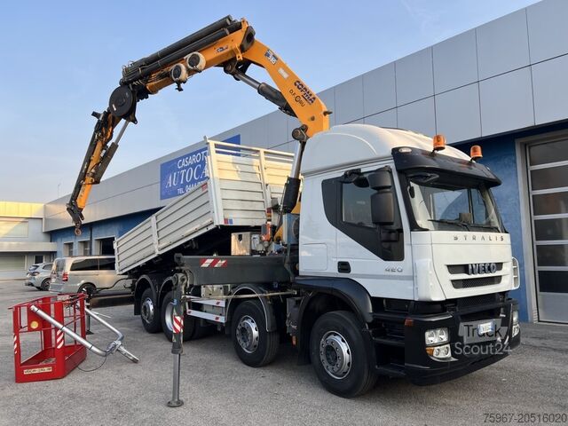 Autobasculant cu trei sensuri cu macara Iveco Stralis 420