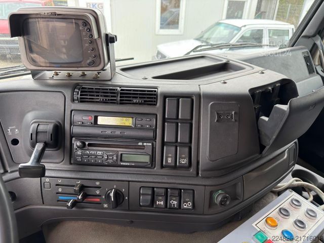 Smetiarsko vozilo VOLVO FM 12-340 6X2 MÜLLWAGEN*2000*1HAND*LIFTACHSE*