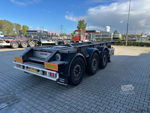  Van Hool 3B2013 20FT ADR CHASSIS / galvanized / MB DISC ...
