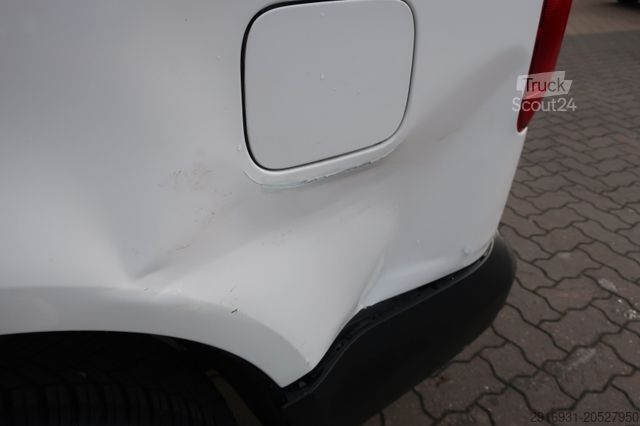 Panel van VOLKSWAGEN Caddy Maxi 1. Hand / AHK / Klima / FN: 213