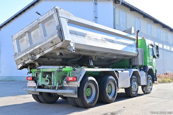 Pašizgāzējs kravas automašīna Volvo FMX460 8x4 E6 AHK Blatt Blatt