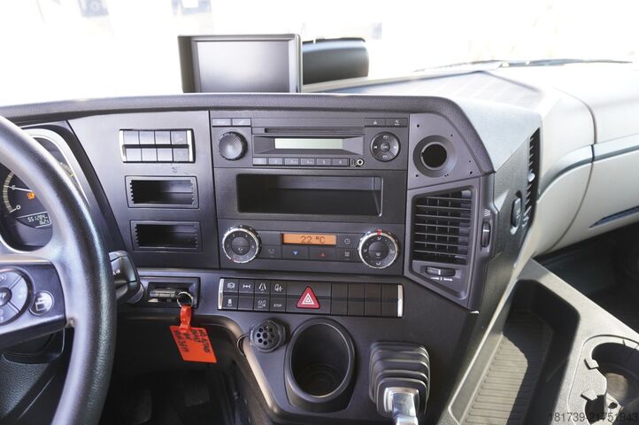 Savivartis Mercedes-Benz Actros 1840 / New 3-side tipper 10 EPAL