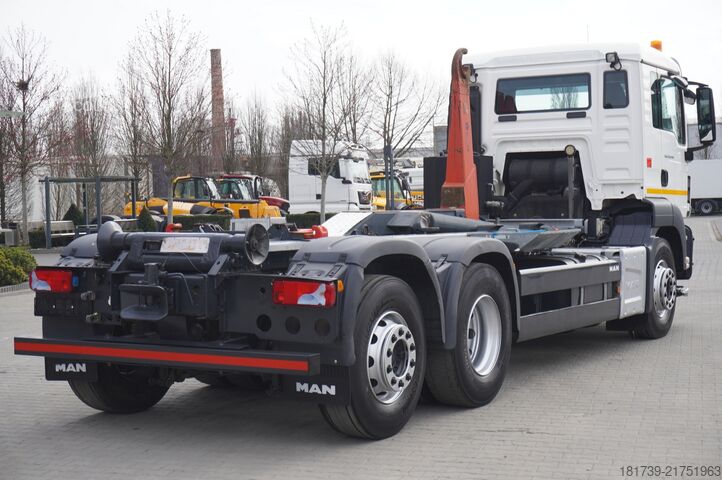 Emelőhorgos MAN TGS 26.440 6x2 E6/ Dalby hooklift 21 t