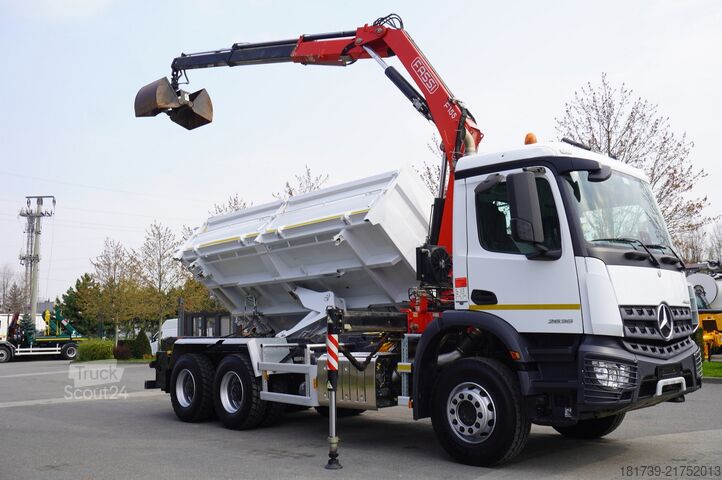 Trojstranný sklápač Mercedes-Benz Arocs 2636 / 6x4 / HDS Fassi / 3-Way Tip