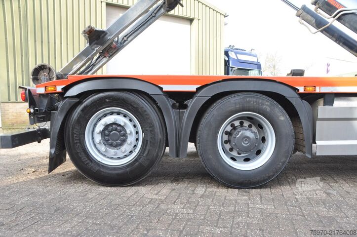 Система крюкових кронштейнів Mercedes-Benz Actros 2845 6X2 HIAB MultiLift HAAKARM