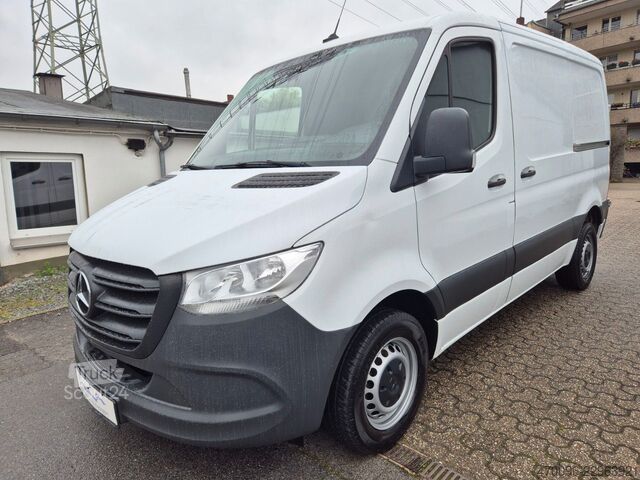 Duba panelată MERCEDES-BENZ Sprinter 211 Kasten*L1/H1*Klima*3 Sitzer*
