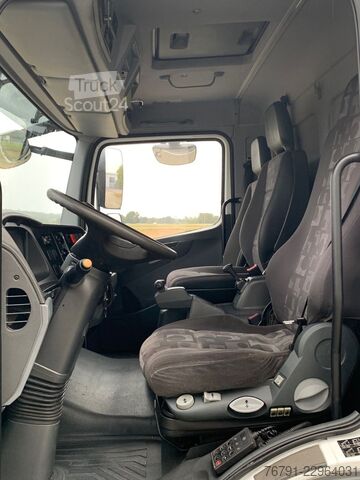 Autocamion transport băuturi MERCEDES-BENZ Atego 916 816L_ 5m kurz_ Klima_ Bordwände_ Türen