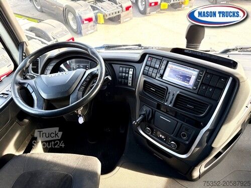 стандартний сідельний тягач Iveco X-Way 480 Hi-Traction 4x4