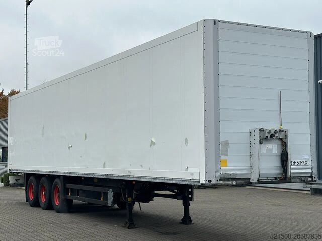Koffer Schmitz Cargobull Closed Box / Bpw-Axle