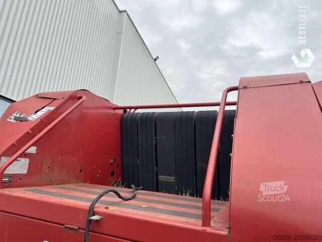 Travail du bois Case-Ih RBX 452