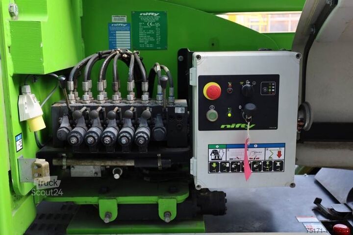 Plate-forme de travail télescopique articulée Niftylift HR15N Hybrid MK3 Hybrid, 4x2 Drive, 15.5m Working