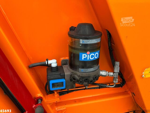 Vehículo de recogida de basuras Fuso Canter 9C18 Euro 6 Zoeller 7m³ Just 176.158 km!