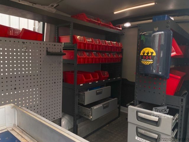 Bestelwagen met verhoogd dak FORD Transit Kasten 350 L2H2 Trend,AHK,Regale,STH,SHg