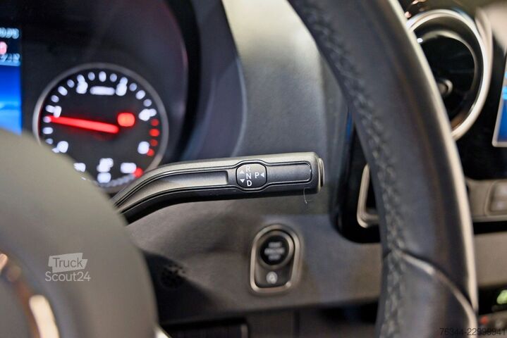 Skåpbil MERCEDES-BENZ Sprinter 317 CDI Maxi Automatik A/C Navi schwarz