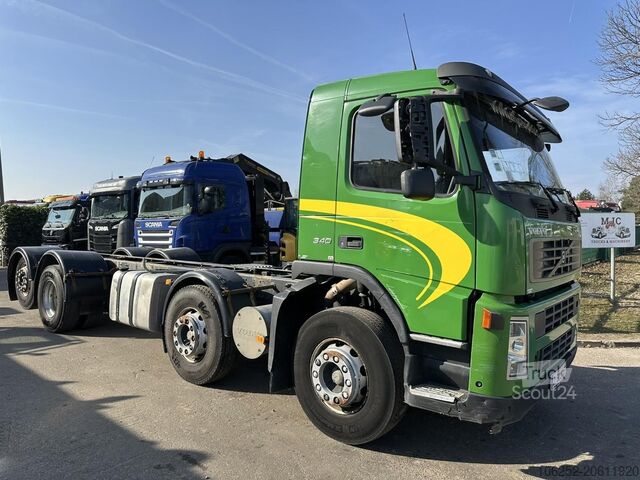 Fahrgestell mit Fahrerhaus Volvo FM 340 8x2 CHASSIS (7m35) - LIFT+STEERING AXLE ...