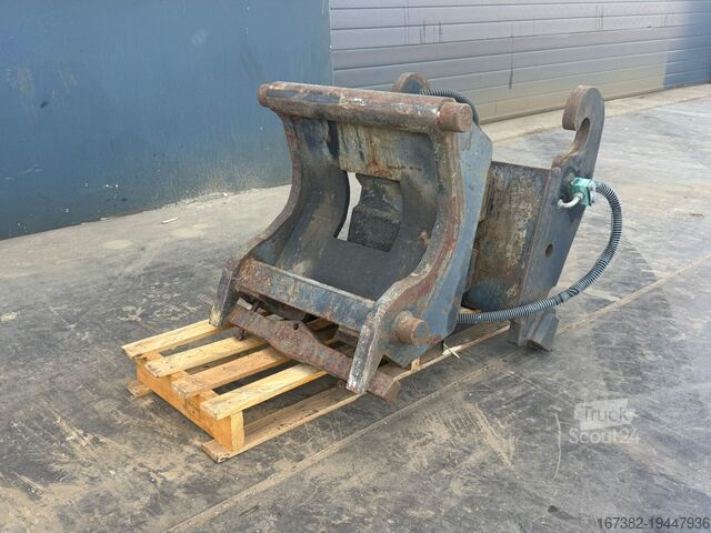 الرياح  Tilting Quick Coupler CW30