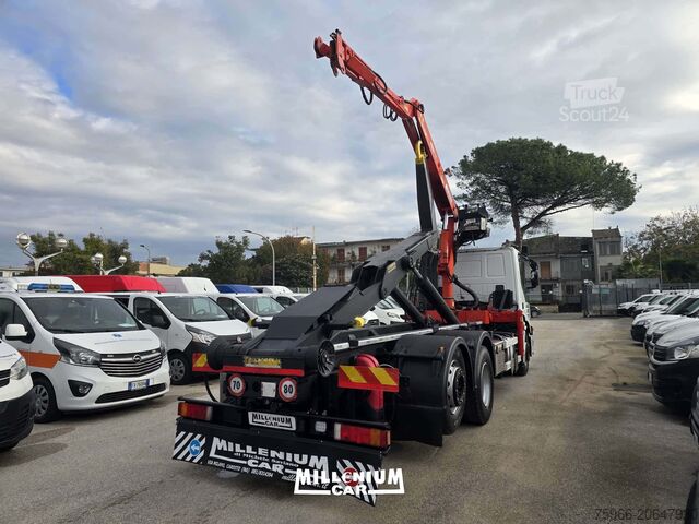 автокран Iveco STRALIS 260D36 GRU E SCARRABILE ADR