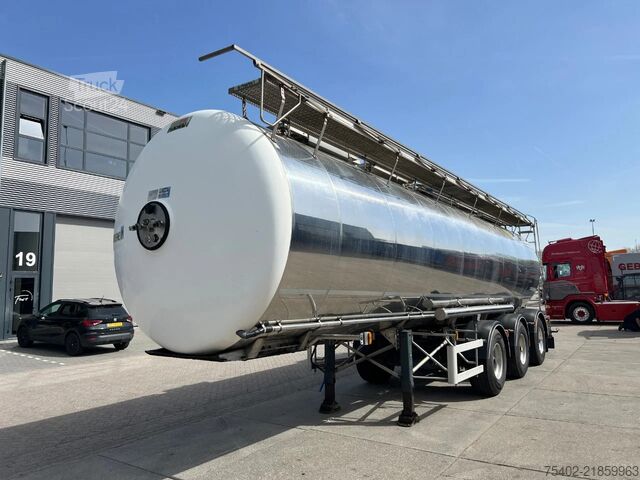 Depósito Magyar S43EBT Inox Food Tank / 36.450 Lit / Steering Axle