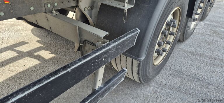 Semiremorcă deschisă cu prelată Schmitz S01 Standard Unfallschaden !!, fahrbereit