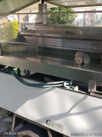 Furgon za street food Piaggio Porter