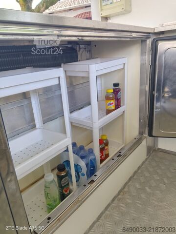 Furgon za street food Piaggio Porter