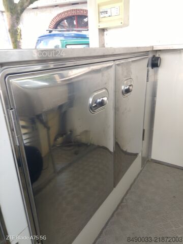 Furgon za street food Piaggio Porter