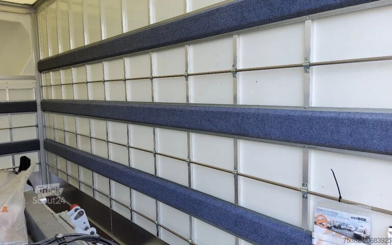 Koffer Renault MASTER 165.35 MET GESLOTEN LAADBAK & ACHTERDEUR...