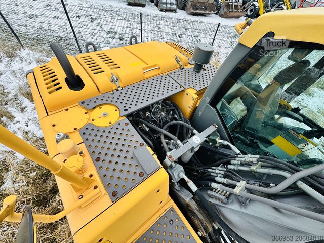 Vikšrinis ekskavatorius Volvo EC 180 C - 1. HAND