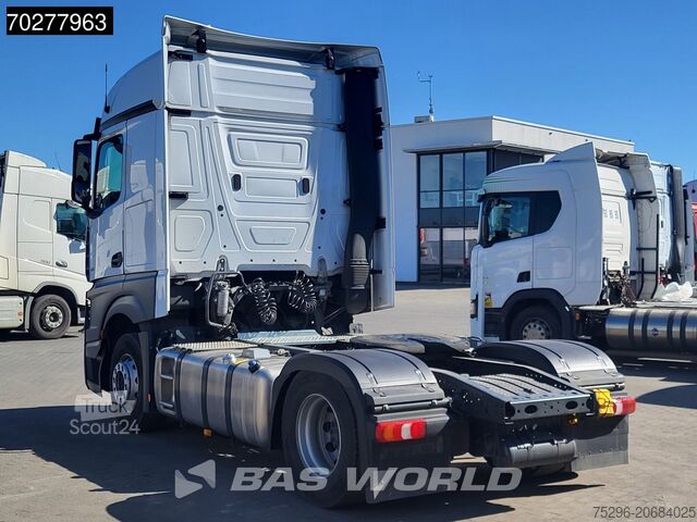 Standaard trekker Mercedes Actros 1851 Actros 4X2 BigSpace 2x Tanks
