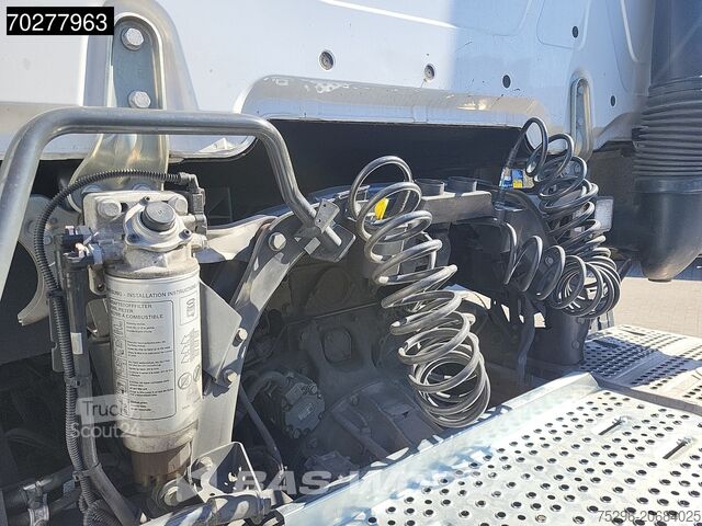 Standaard trekker Mercedes Actros 1851 Actros 4X2 BigSpace 2x Tanks